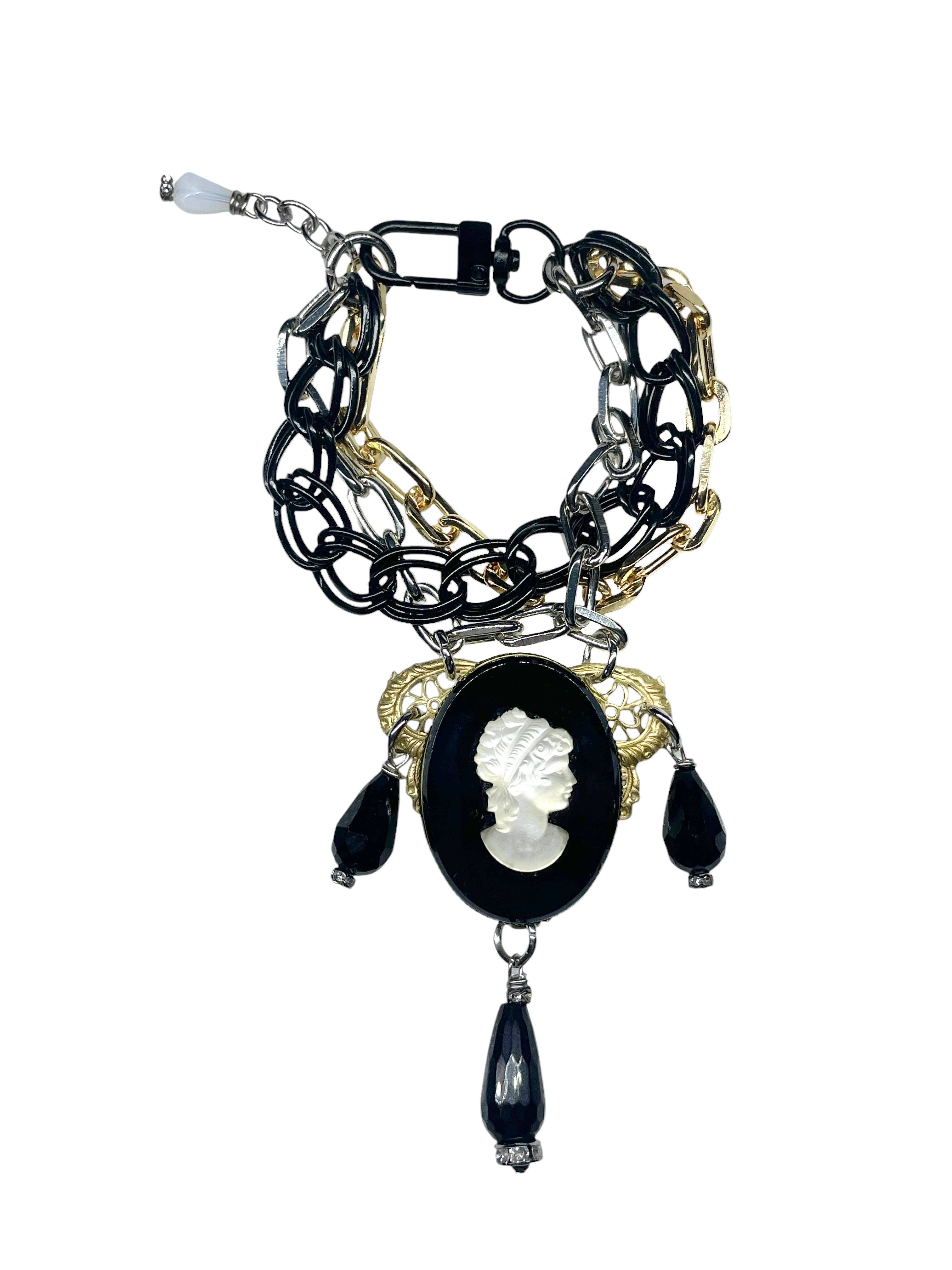 Large Glass Cameo Bracelet image 0