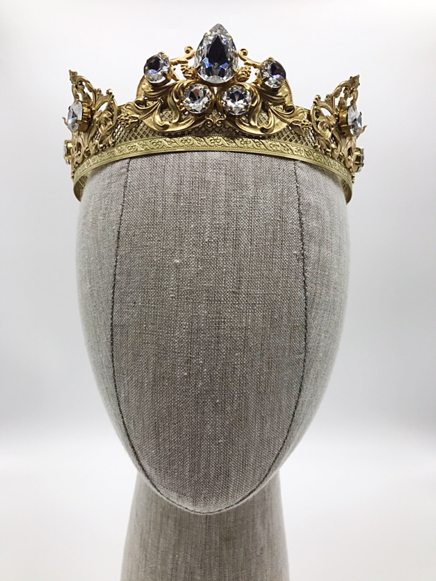 Crown As Seen on Empire  image 4