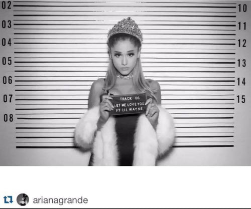 Ariana Grande Gold Pointed Crown image 0